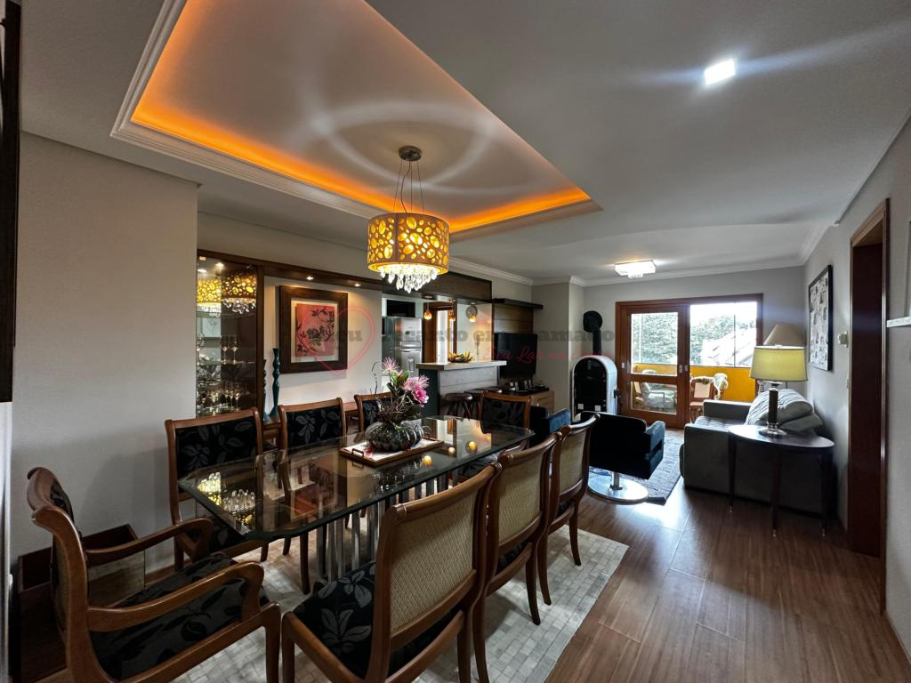 Apartamento 3 Dormitórios