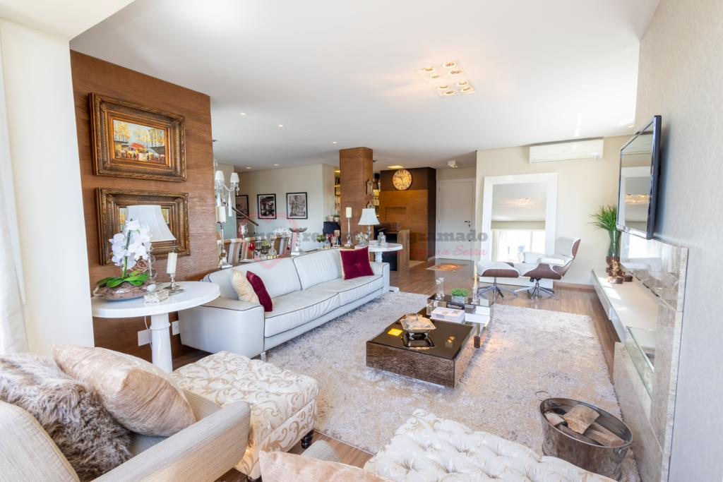 Apartamento 4 Dormitórios