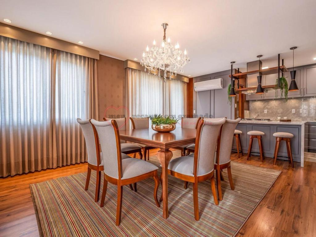 Apartamento 3 Dormitórios